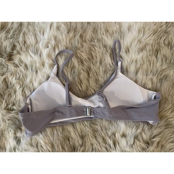NWOT Stylish Gray Adjustable Strap Bikini Top With Back Clasp Size Large - Picture 2 of 2